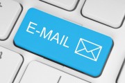 Sử dụng email công ty thay thế cho email cá nhân