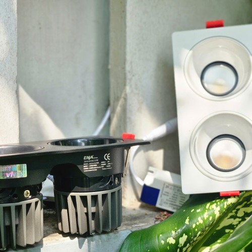 Đèn chỉnh hướng đôi 2x3W mẫu DCP thumb