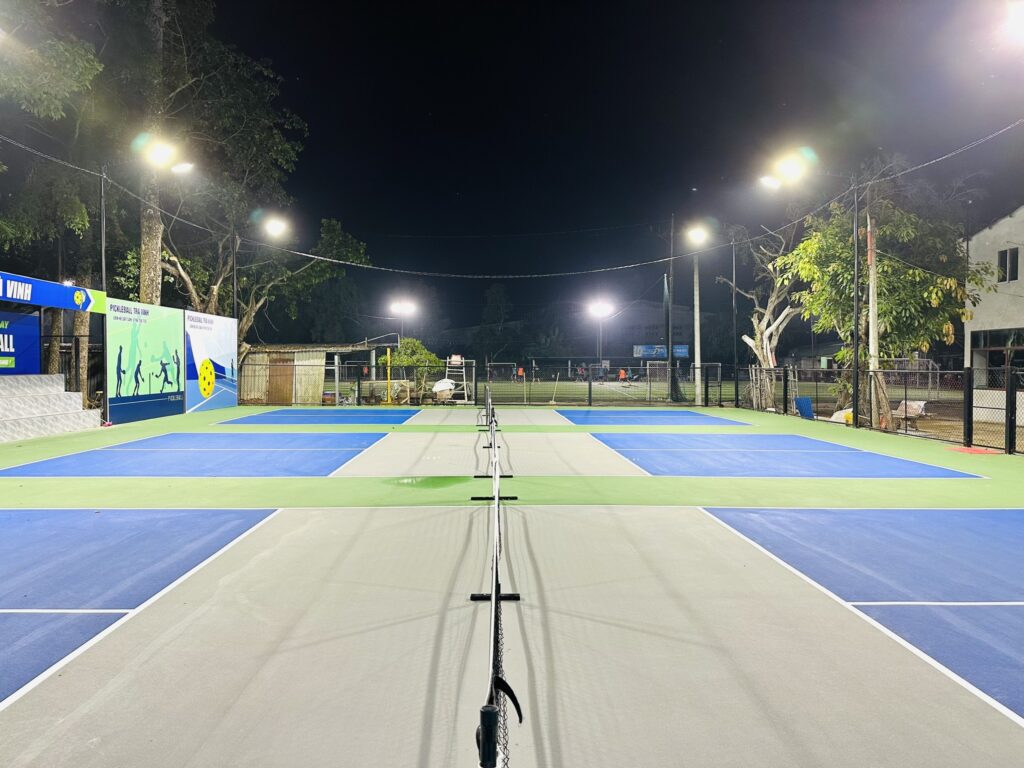 1001+ đèn LED sân pickleball cao cấp