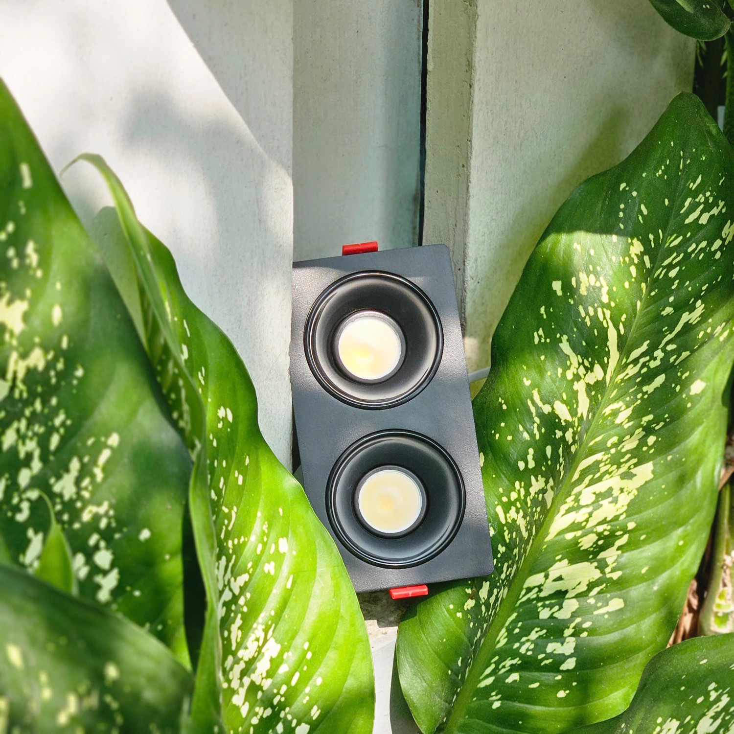 Đèn chỉnh hướng đôi 2x7W 3 chế độ mẫu DCP
