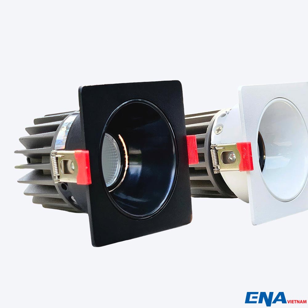 Đèn chỉnh hướng 7W 3 chế độ vuông mẫu DCP