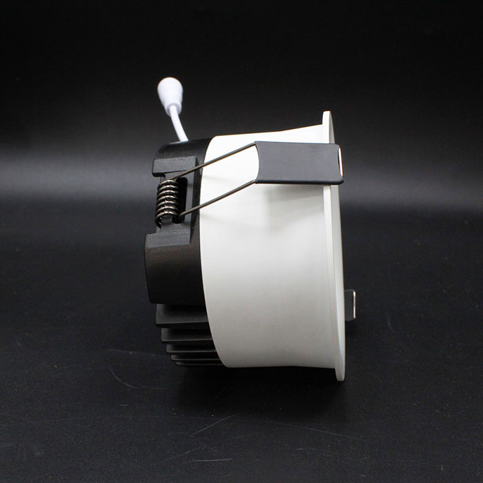 Đèn âm trần 15W mẫu DTQ Dimmer