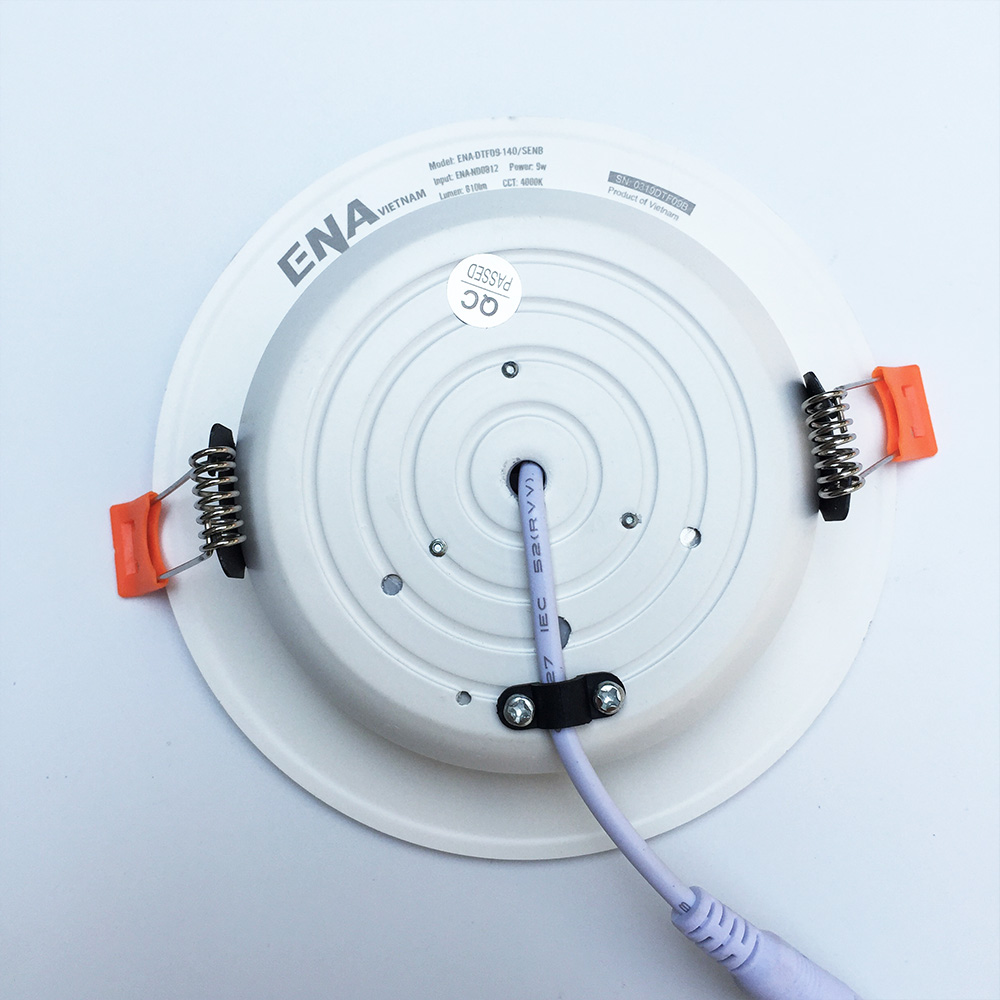 Đèn LED âm trần Downlight 9W phi90 mẫu DTF viền Vàng