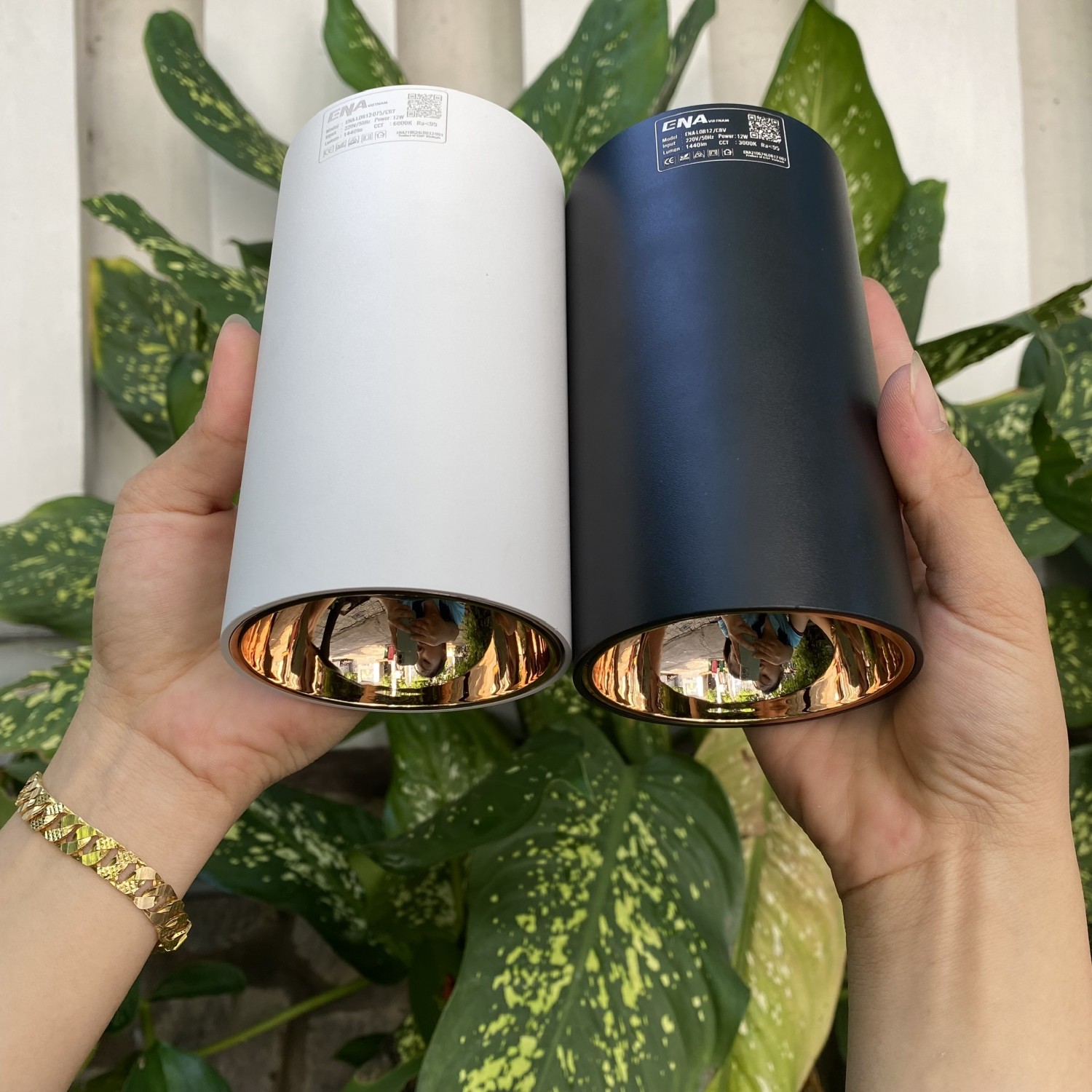 Đèn LED Lon gắn nổi Dimmer 7W mẫu LOB