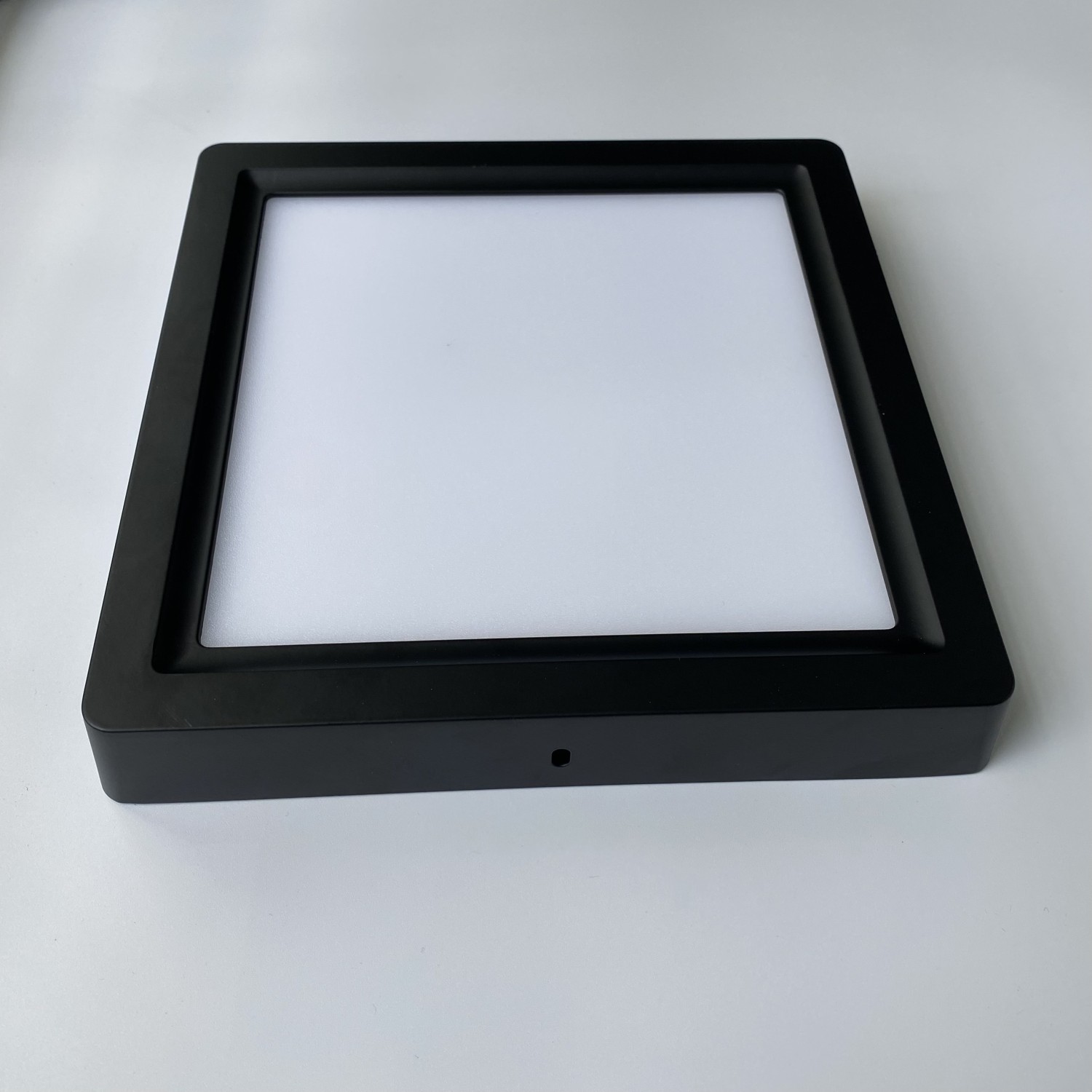 Đèn LED ốp trần vuông 18W 3 chế độ vỏ đen mẫu OVF